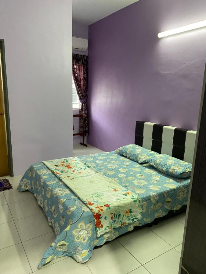 Makmur Homestay Тайпинг Экстерьер фото