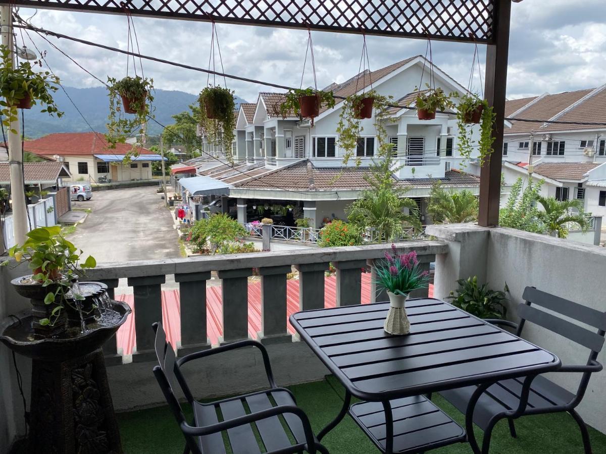 Makmur Homestay Тайпинг Экстерьер фото